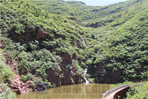 “荷風(fēng)送香氣，竹露滴清響”洛陽隆中重工2019年度員工旅游活動--登封大熊山仙人谷一日游